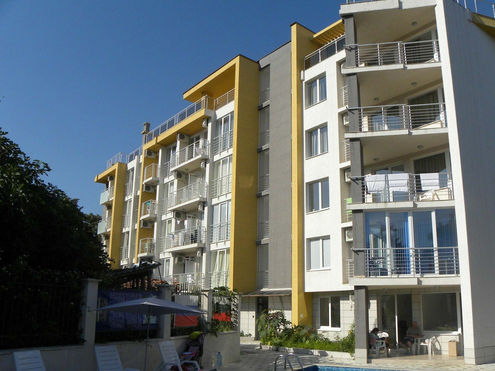 Apartcomplex New Tawn Obzor Exterior foto
